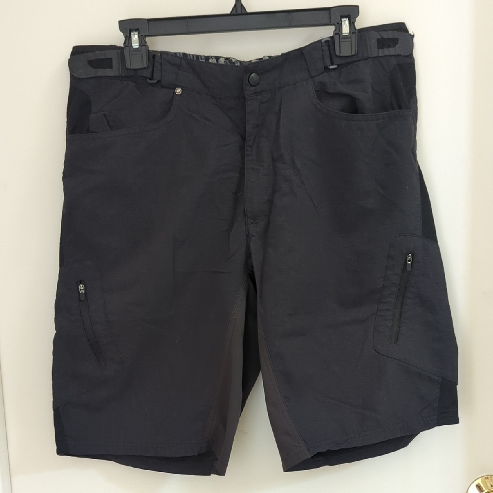 Zoic Men's Black Bike Shorts